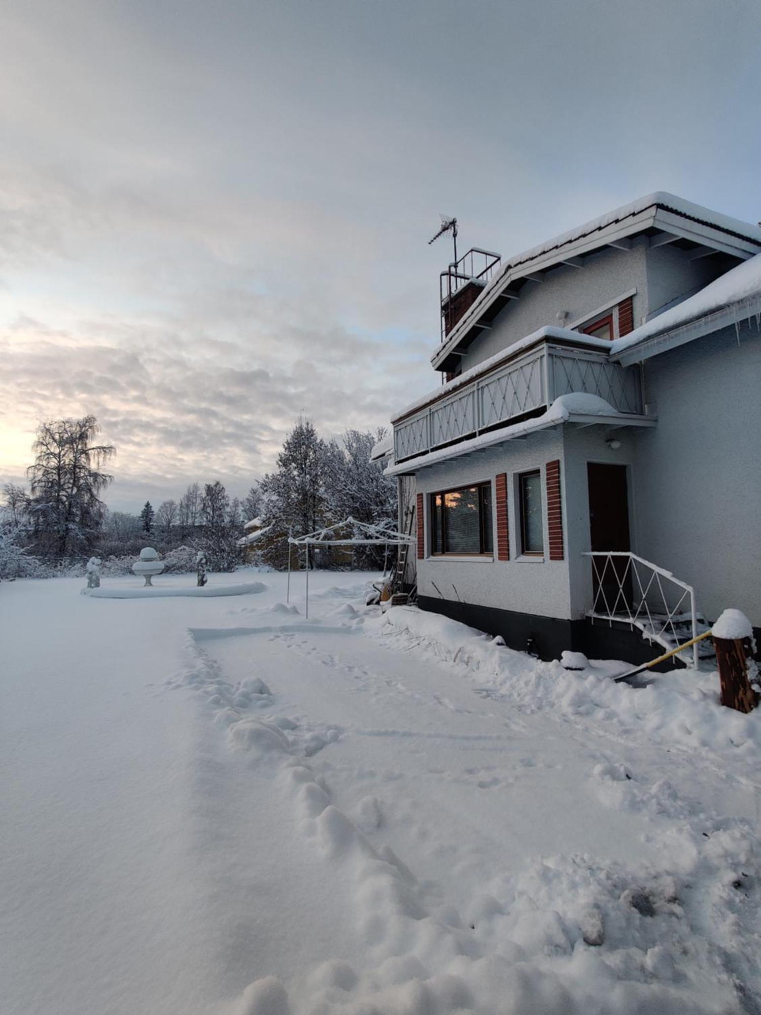 Nina'S Guesthouse, Jaemsae City,160 M2 Экстерьер фото